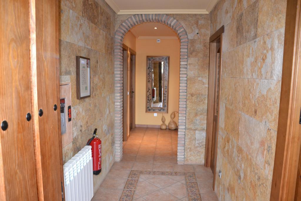 Apartamentos Rurales Natura Torrejón el Rubio Extérieur photo