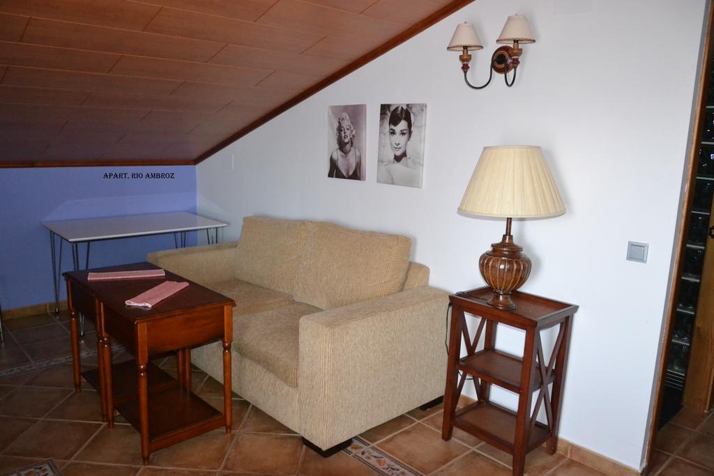 Apartamentos Rurales Natura Torrejón el Rubio Extérieur photo