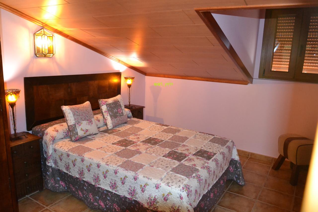 Apartamentos Rurales Natura Torrejón el Rubio Extérieur photo