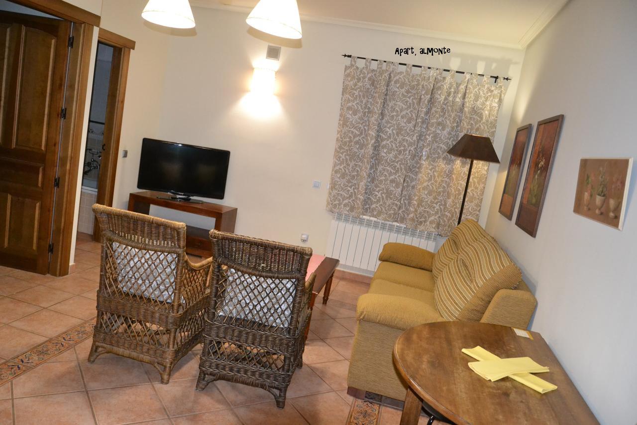 Apartamentos Rurales Natura Torrejón el Rubio Extérieur photo