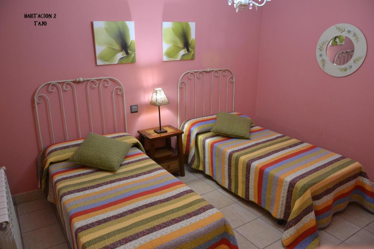 Apartamentos Rurales Natura Torrejón el Rubio Extérieur photo